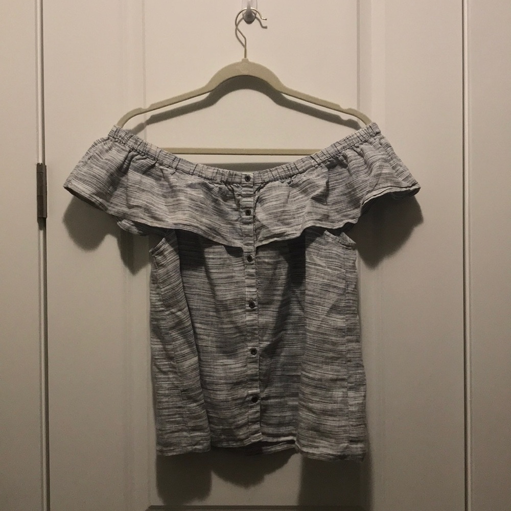 Off the shoulder linen top